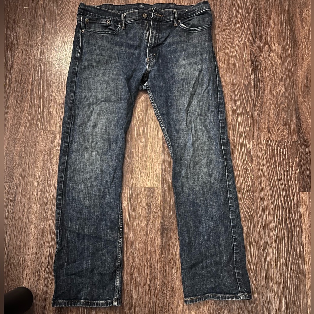 levi dark blue jeans